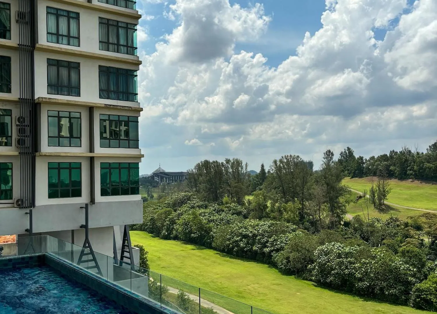 Arc Swimming Pool Musliim Homestay Jb Johor Bahru Apartment